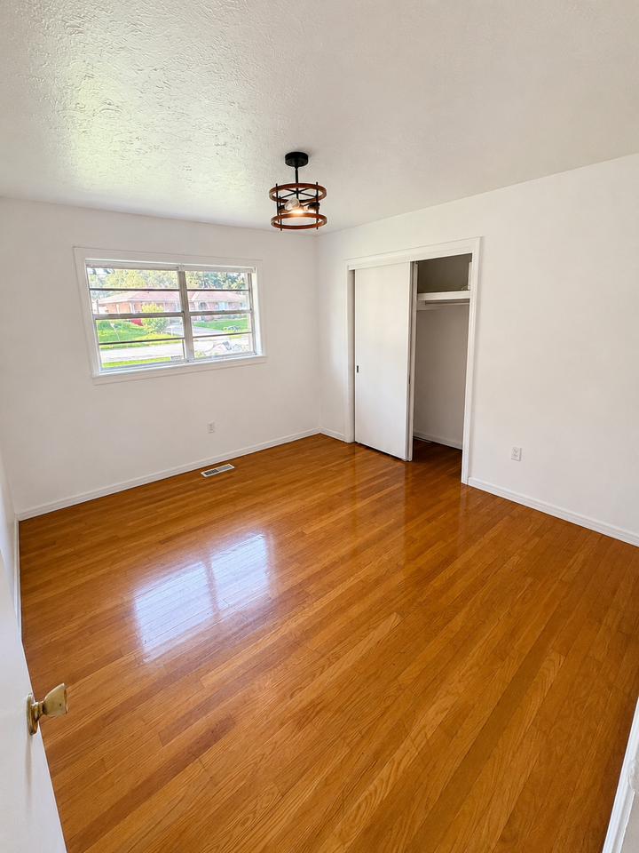 6108 Oakland Heights St #NA - Photo 5 of 9