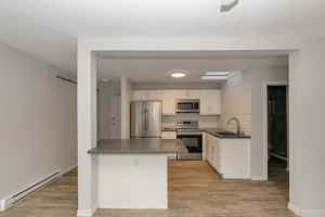 featured image of 31 Mississaga St W