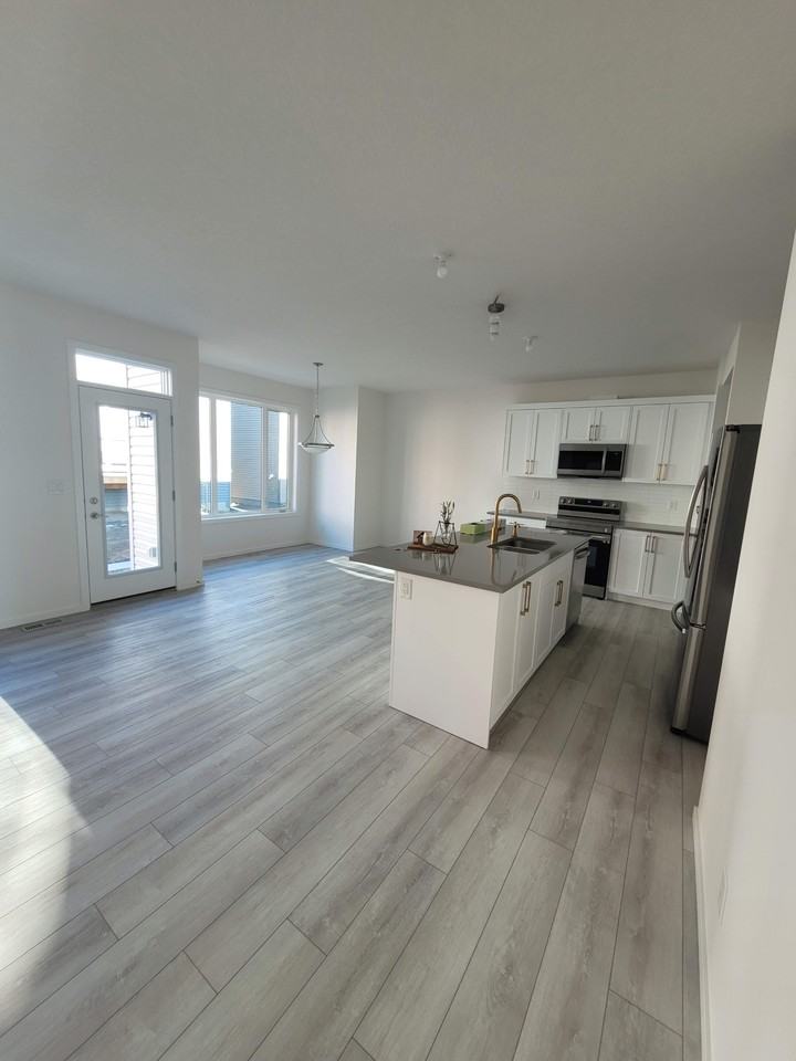 40 Carringham Gate Nw - Photo 2 of 22