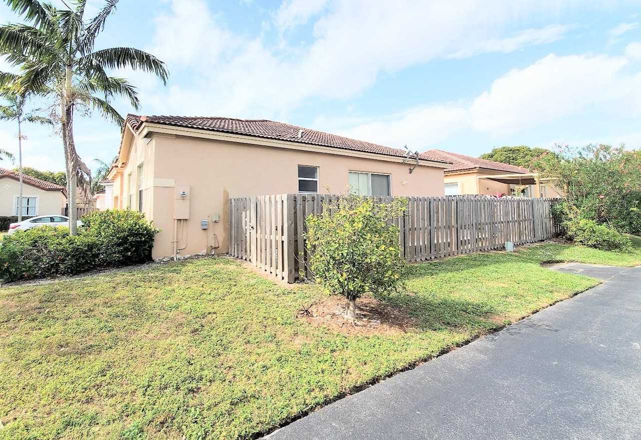 21460 Sw 90th Ct - Photo 5 of 20