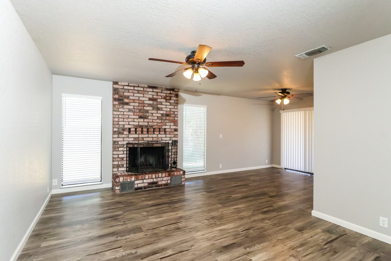 1497 Claremont Dr #1 - Photo 2 of 25