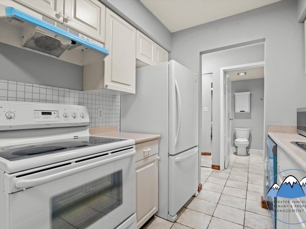 1945 Woodway Pl - Photo 2 of 28