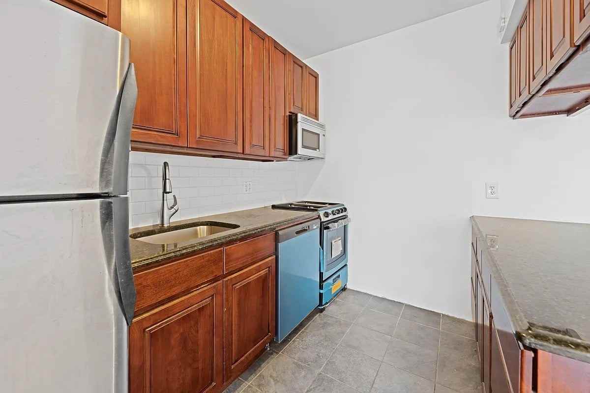 101 E 116th St #4F - Photo 3 of 4