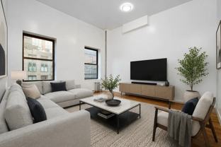 400 E 53rd St #2D - Photo 1 of 1