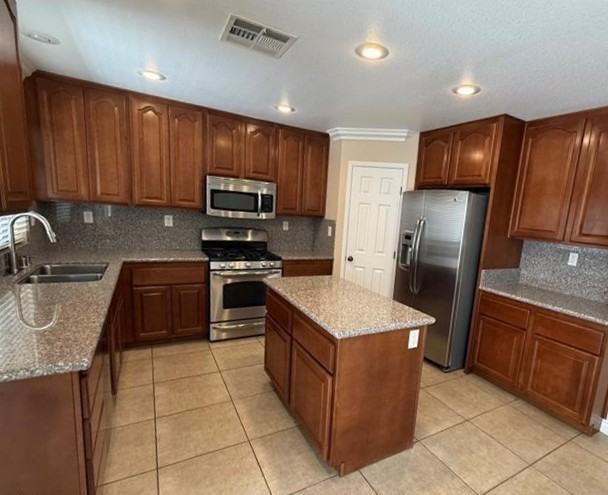 5565 Golden Palms Ct #1 - Photo 3 of 32