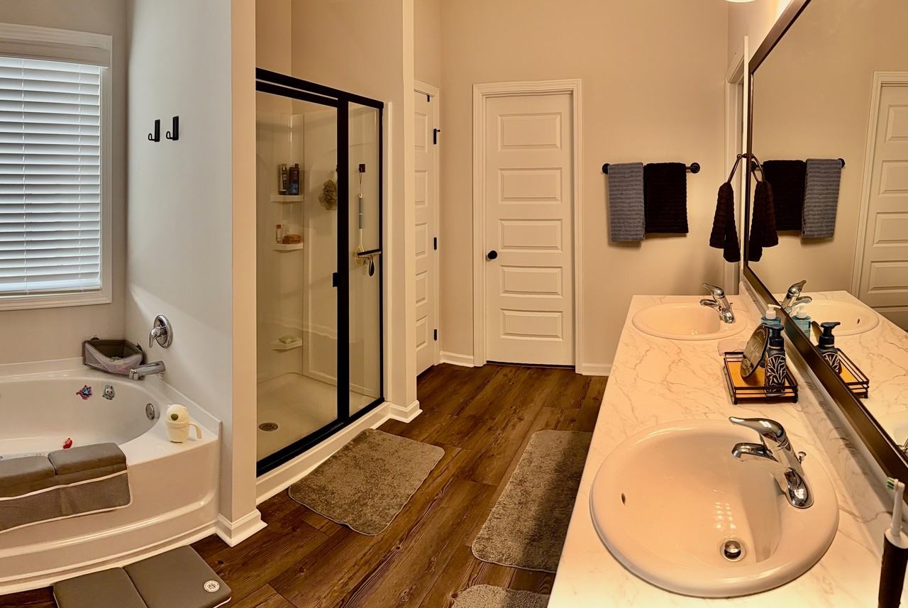 215 Deerfield Dr Ne #1 - Photo 5 of 10