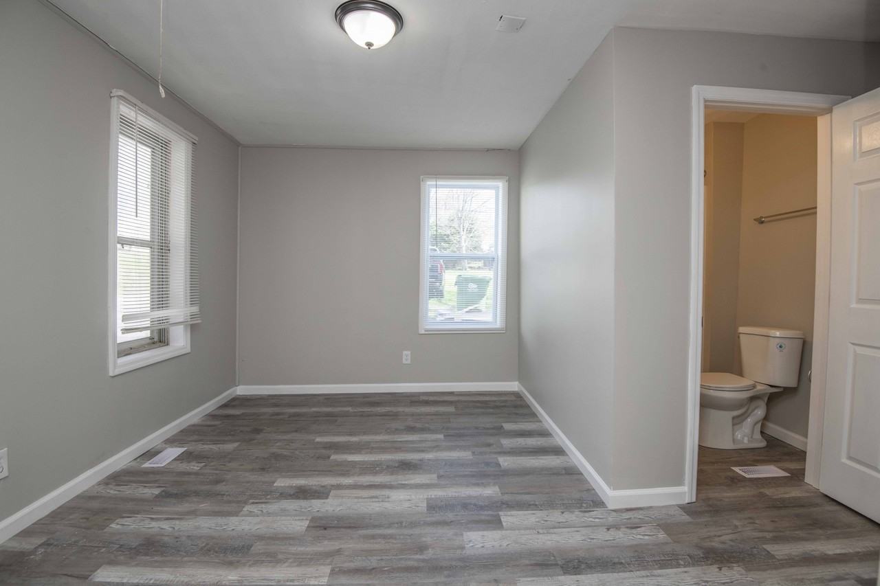 912 Hotel Ave #1 - Photo 4 of 10