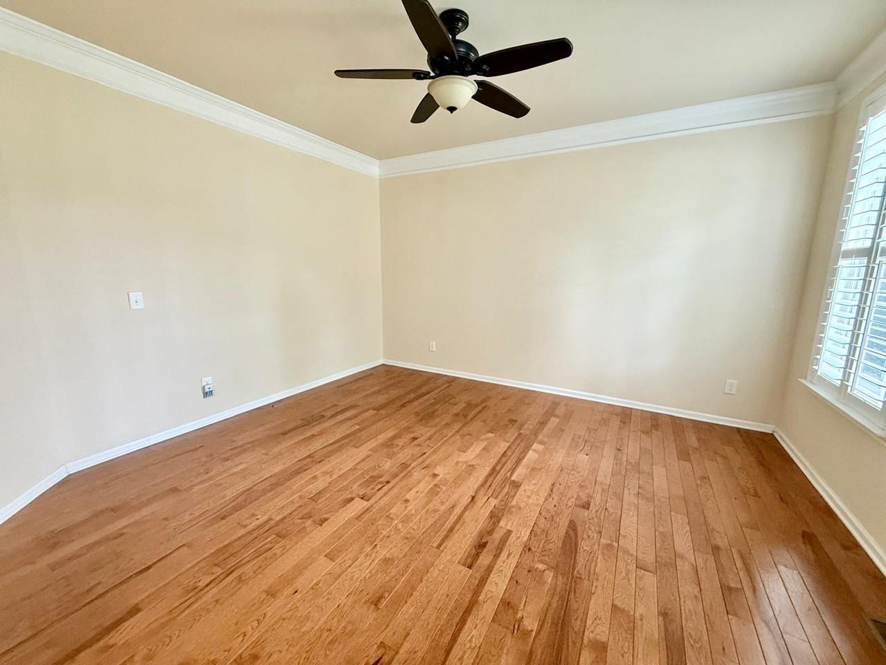 1009 Providence Forest Dr #1 - Photo 3 of 30
