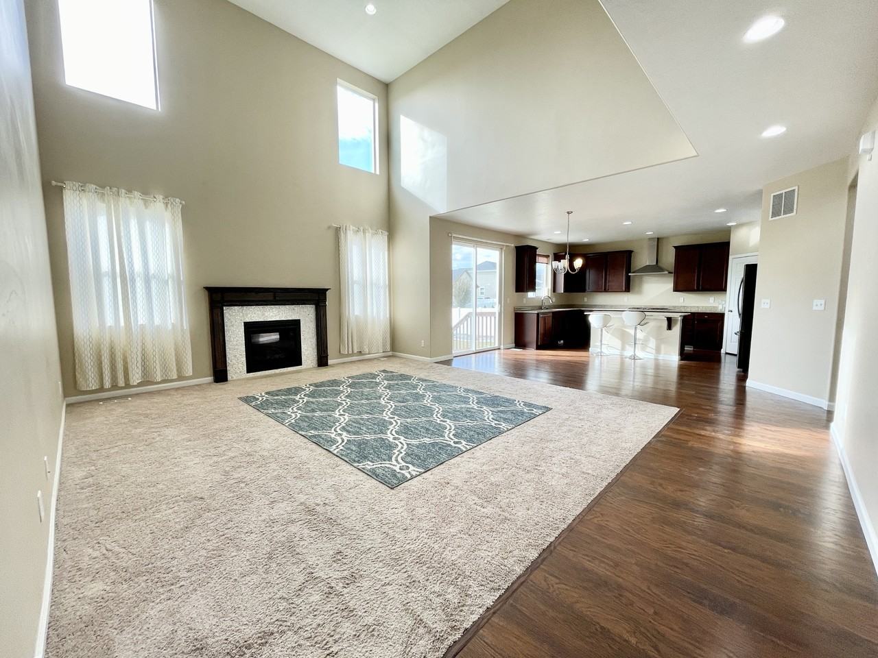 3859 W Young Lucerne Cir #1 - Photo 4 of 26