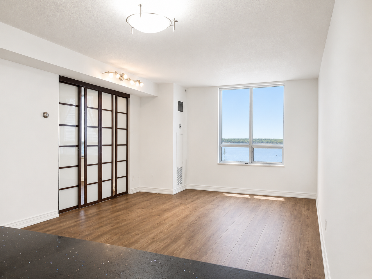 2287 Lake Shore Boulevard West #304 - Photo 6 of 20