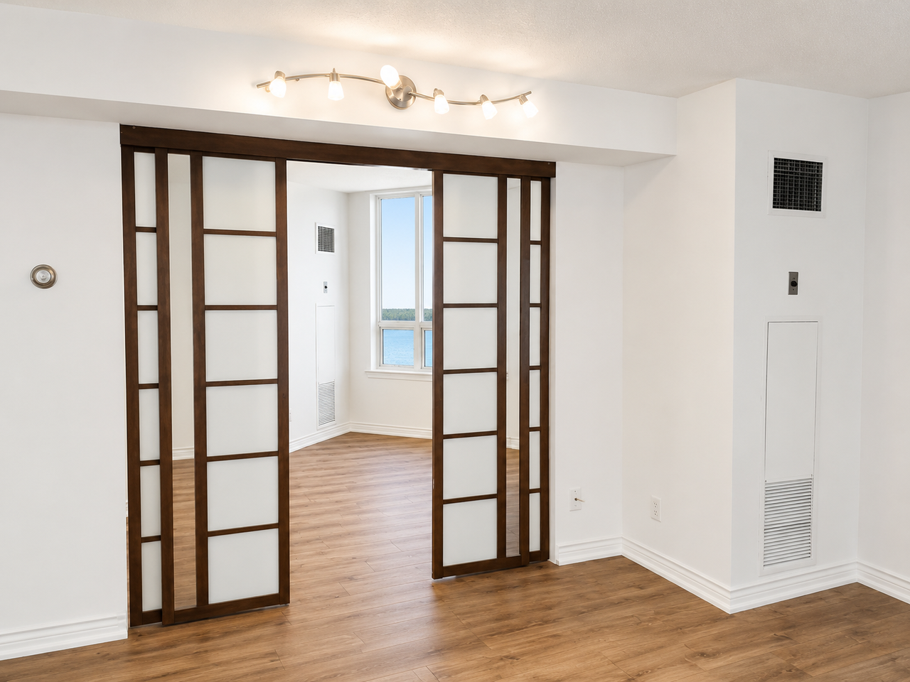 2287 Lake Shore Boulevard West #304 - Photo 7 of 20