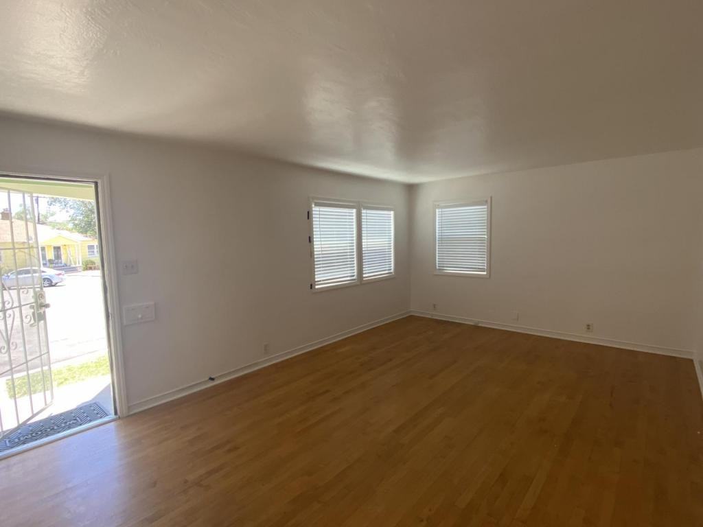 80 Arden Cir - Photo 4 of 17