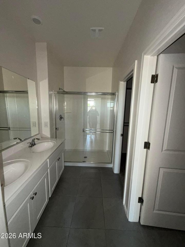 1515 W Pima Ave - Photo 3 of 17