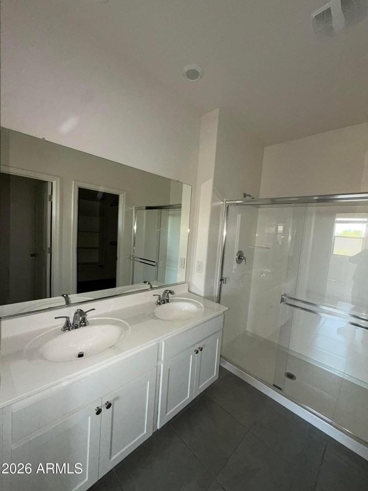 1515 W Pima Ave - Photo 4 of 17