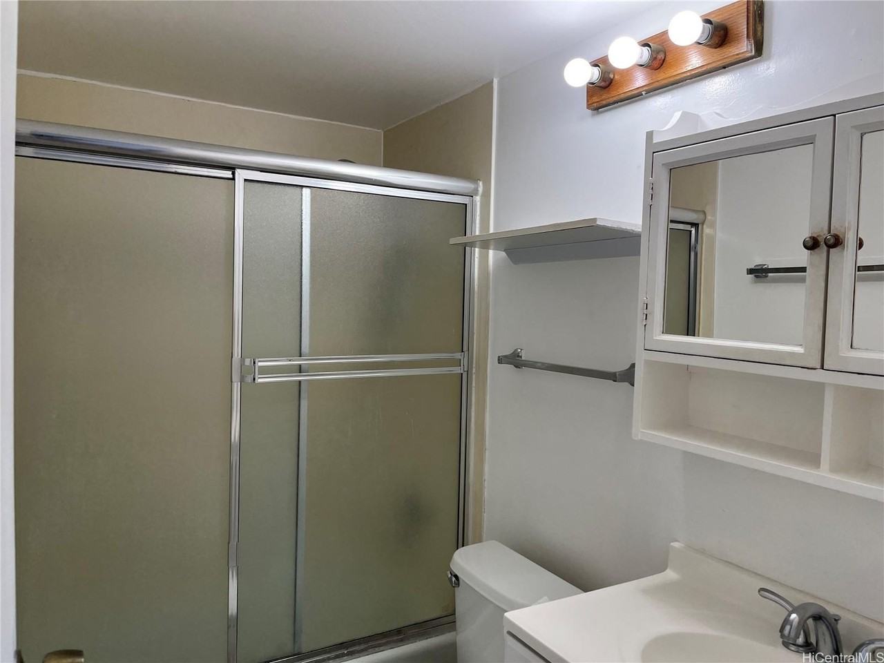 3370 Salt Lake Blvd #308 - Photo 6 of 12