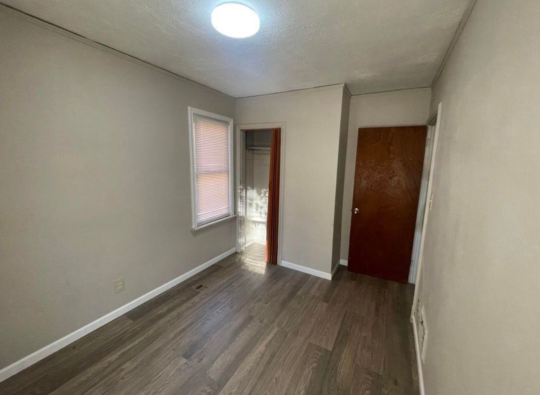 7355 Fielding St - Photo 6 of 7