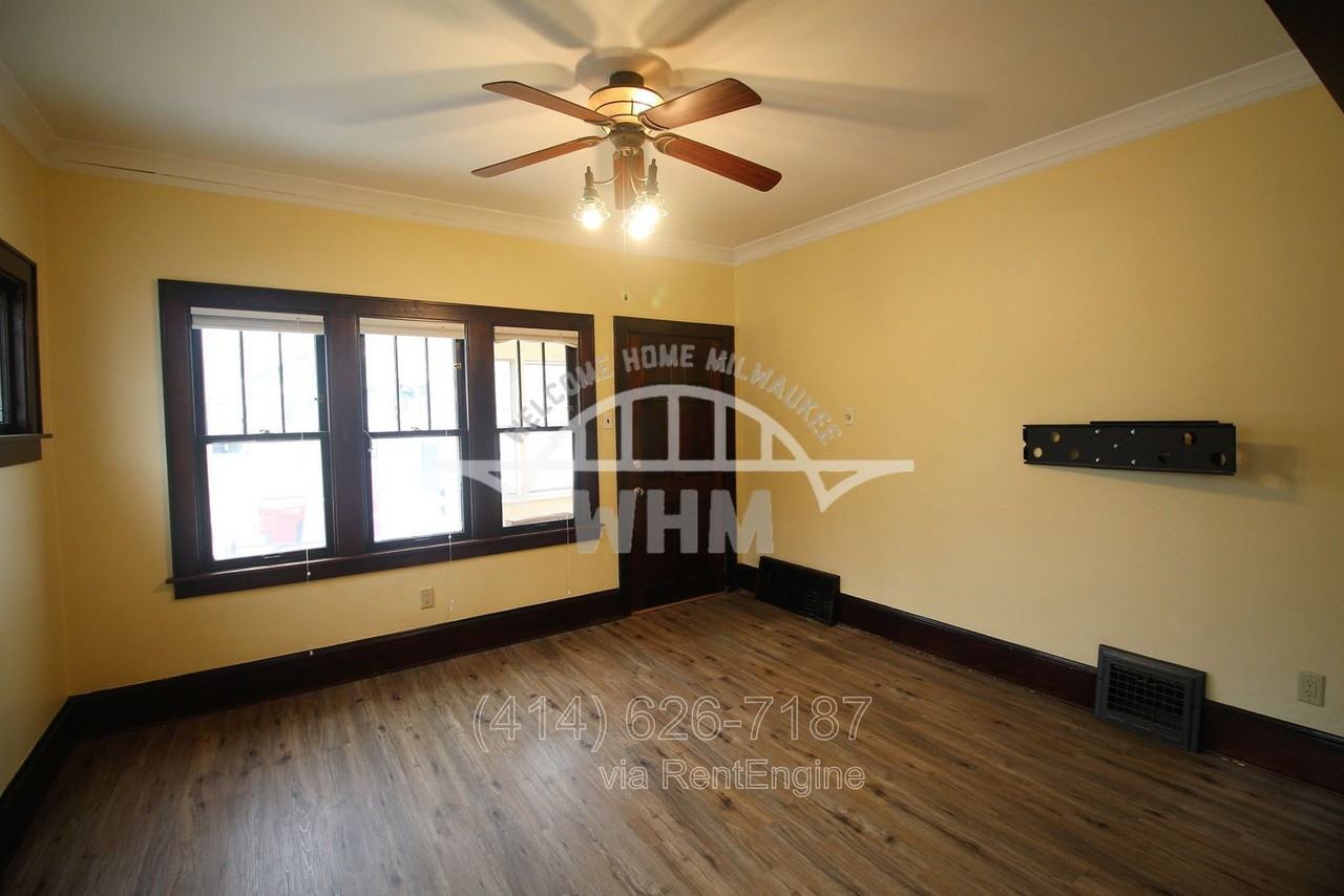 1514 S 87th St - Photo 2 of 18