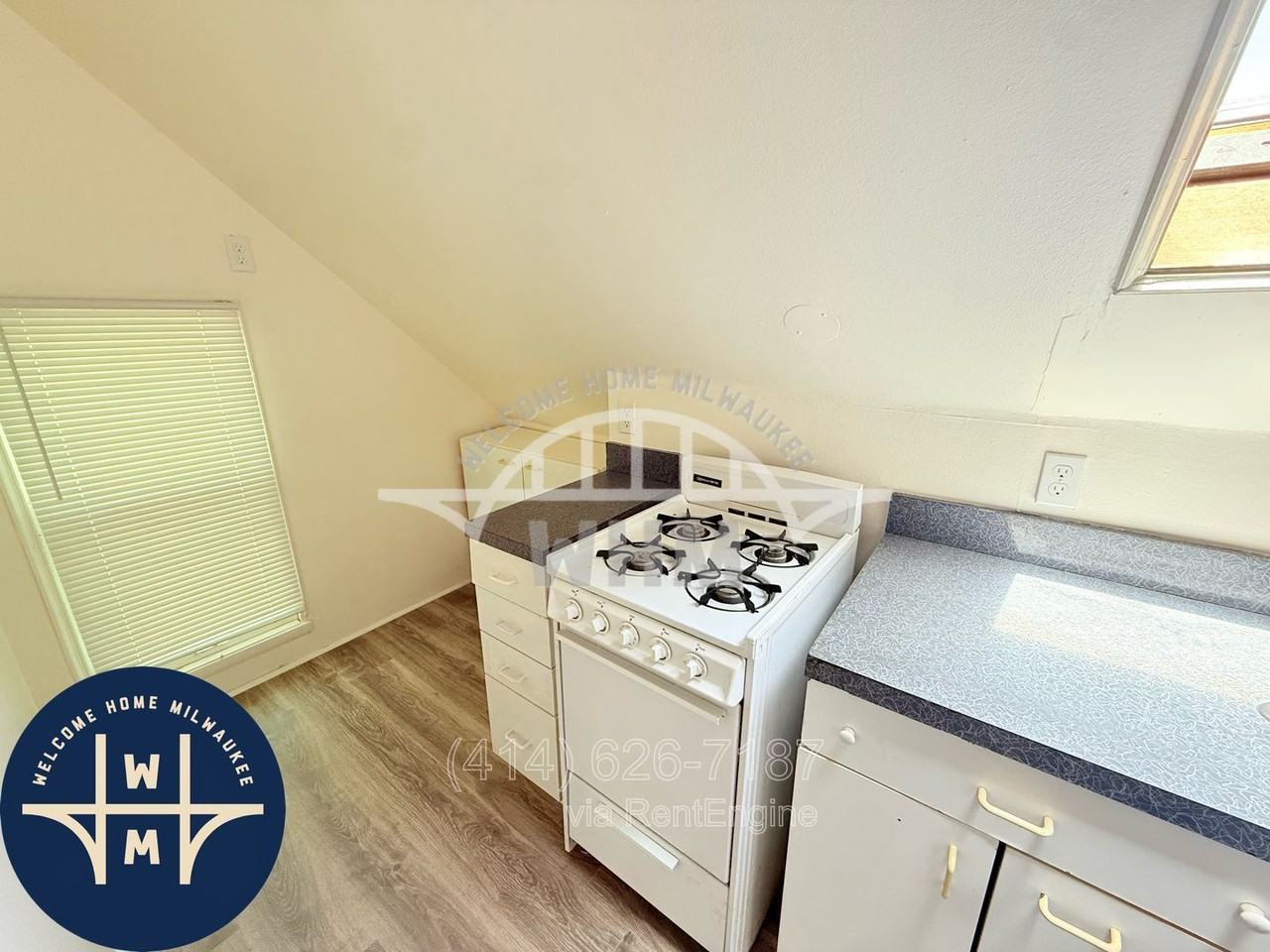 2919A N 50th St #3rdFL - Photo 7 of 8