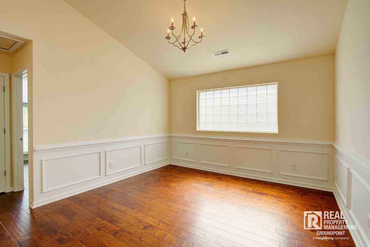 302 Coosawatchie St - Photo 7 of 21