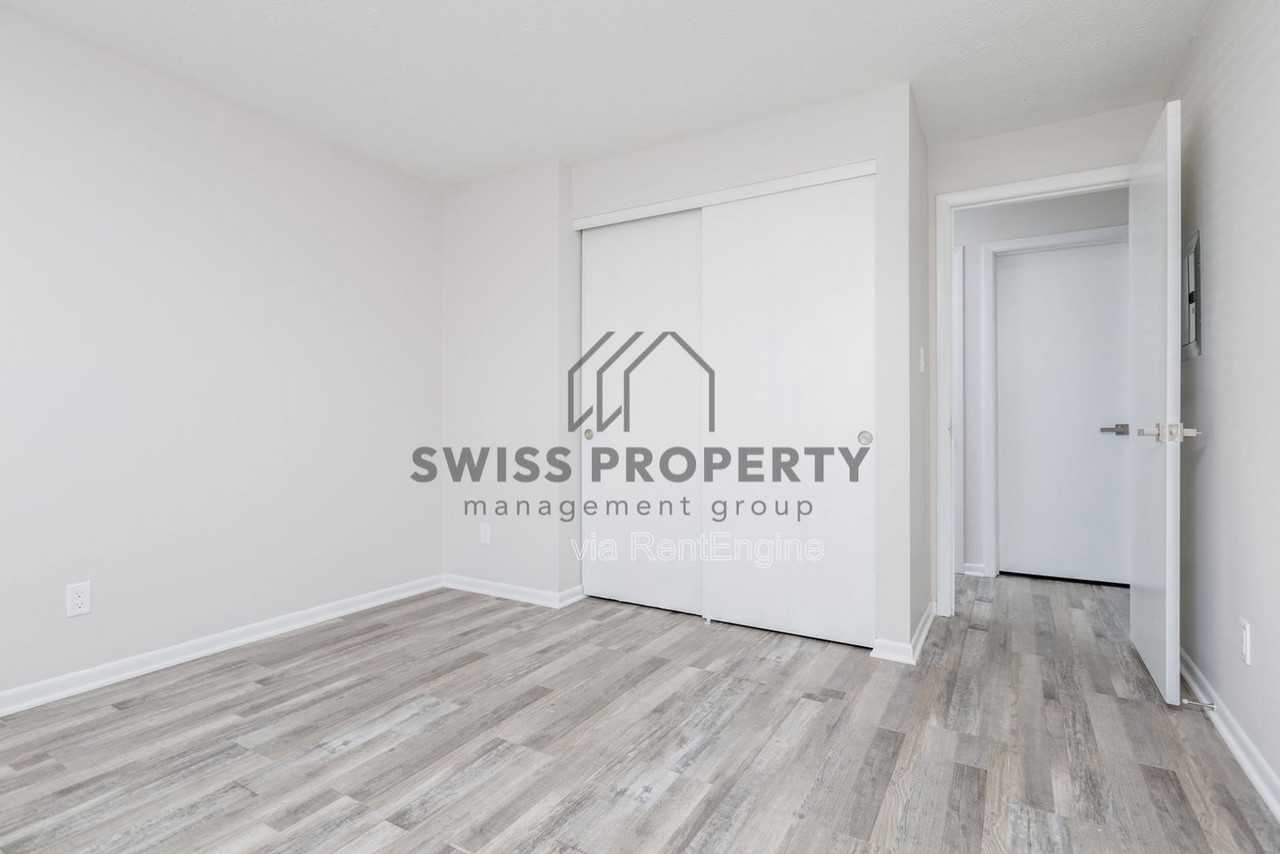 4577 Olentangy River Rd #G10 - Photo 3 of 48