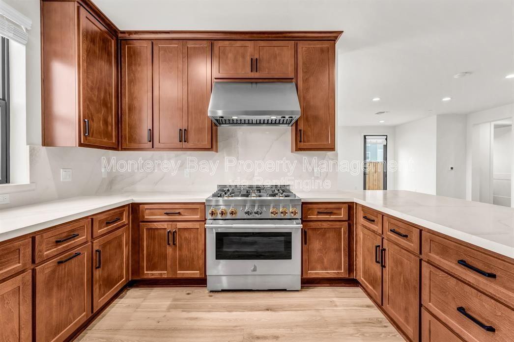 2316 Osprey Ave - Photo 6 of 43