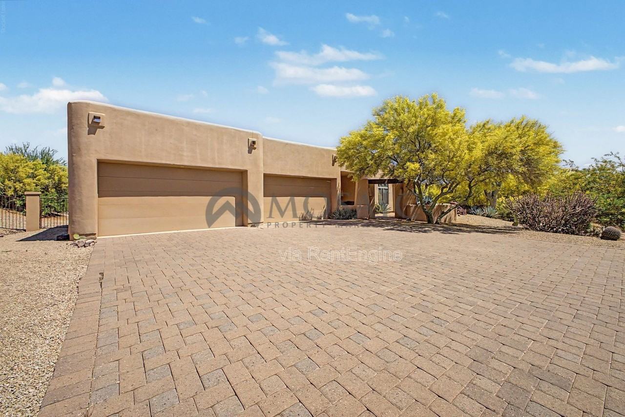 14006 E Mark Ln - Photo 3 of 42