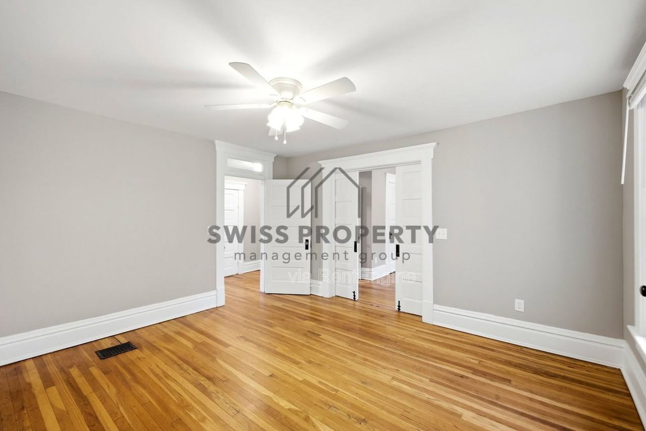 342 Taylor Ave - Photo 7 of 26