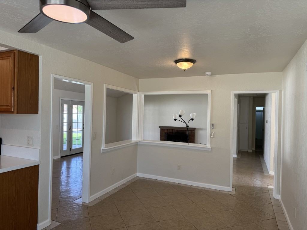1792 N Ann St - Photo 6 of 24