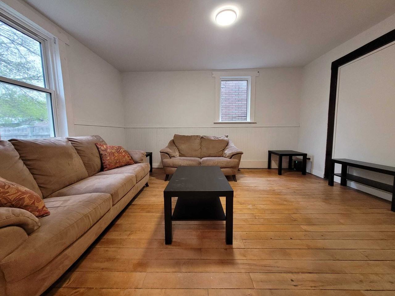 62 Ontario St - Photo 4 of 7