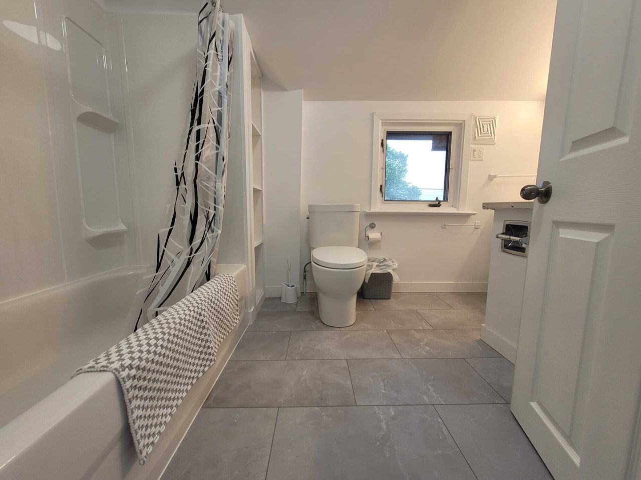 62 Ontario St - Photo 2 of 7