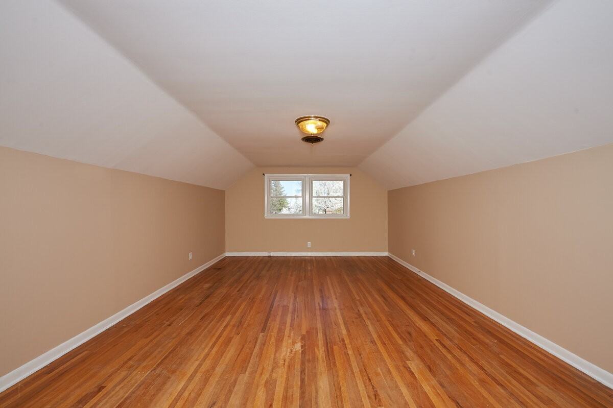 1716 Woodside Dr - Photo 7 of 13