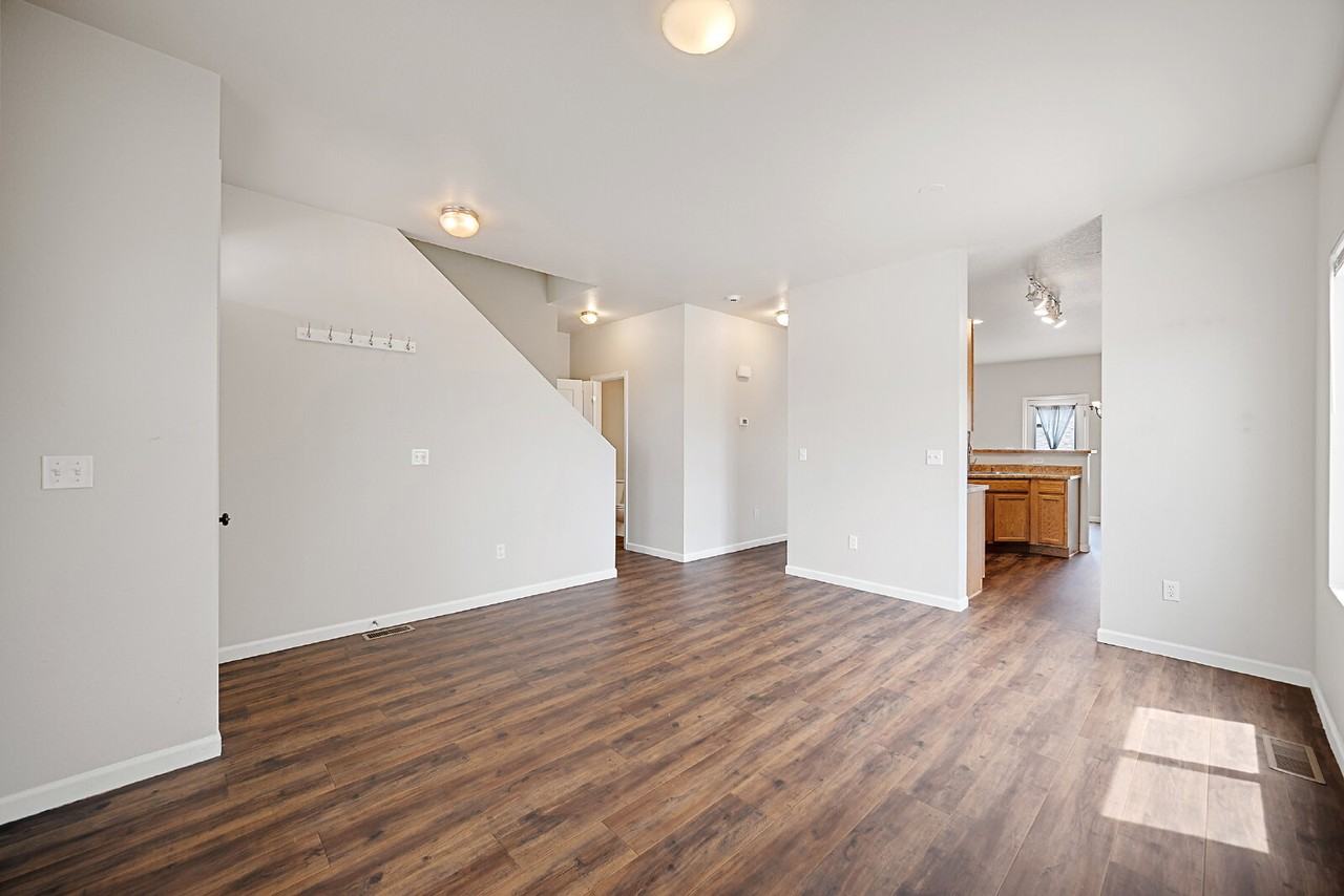 2211 Downend St - Photo 6 of 45