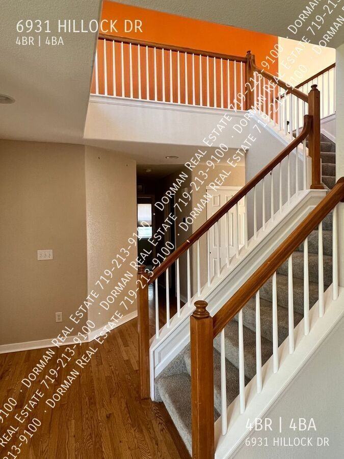 6931 Hillock Dr - Photo 3 of 37