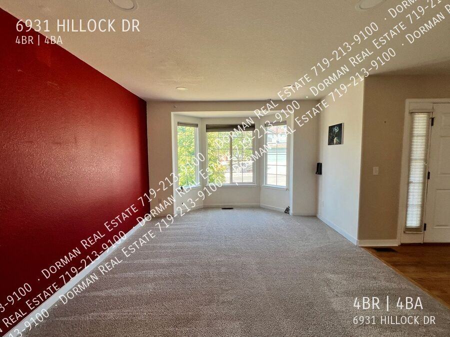 6931 Hillock Dr - Photo 6 of 37