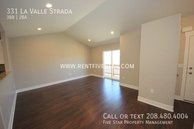 331 La Valle Strada - Photo 2 of 12