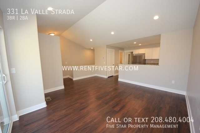 331 La Valle Strada - Photo 3 of 12