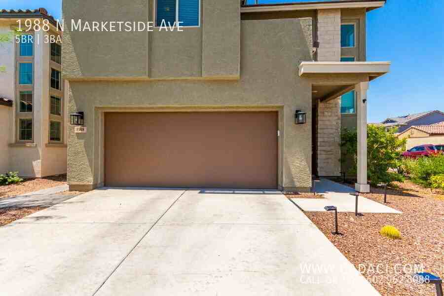 1988 N Marketside Ave - Photo 7 of 50
