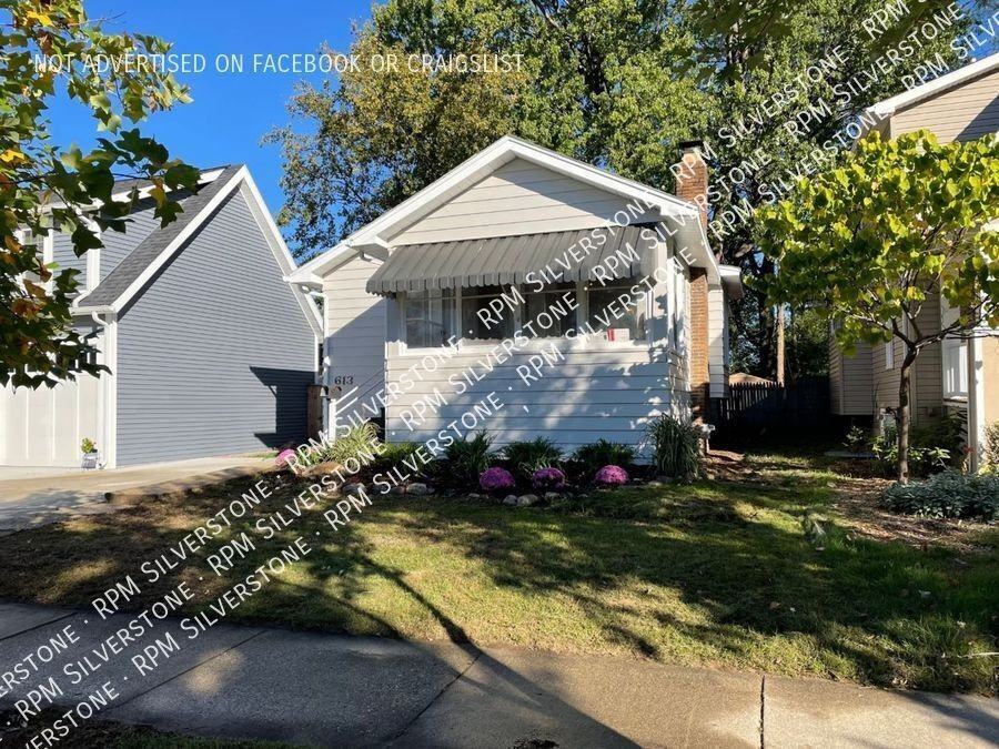 613 E 3rd St - Photo 2 of 20