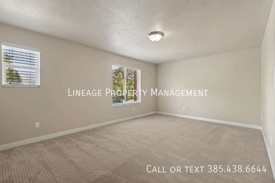 11234 S Summer Heights Dr