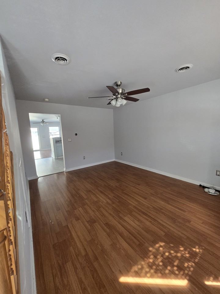 3566 Edgemont St #NA - Photo 5 of 17
