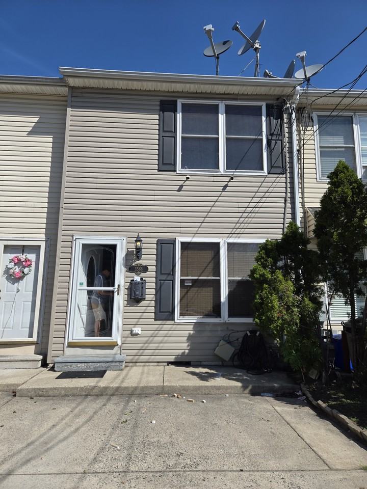 3566 Edgemont St #NA - Photo 6 of 17