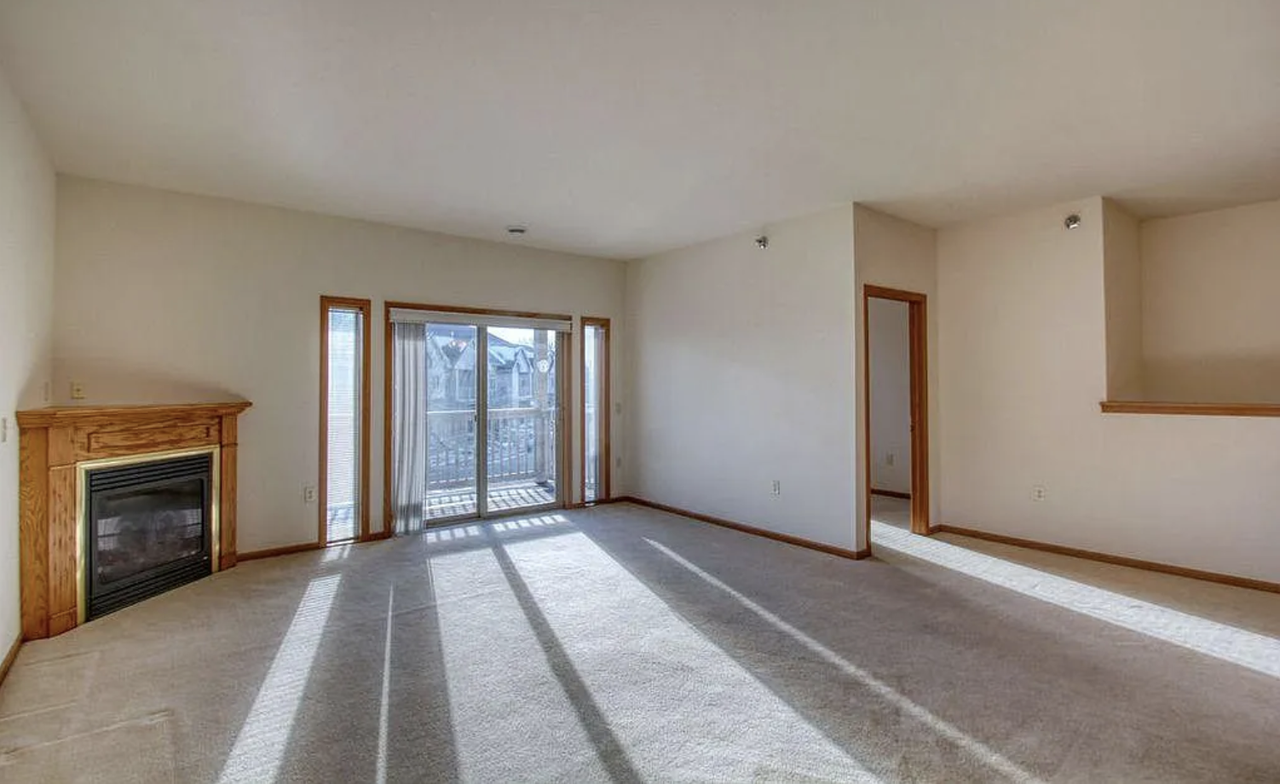 1420 Gabriel Dr #4 - Photo 3 of 20