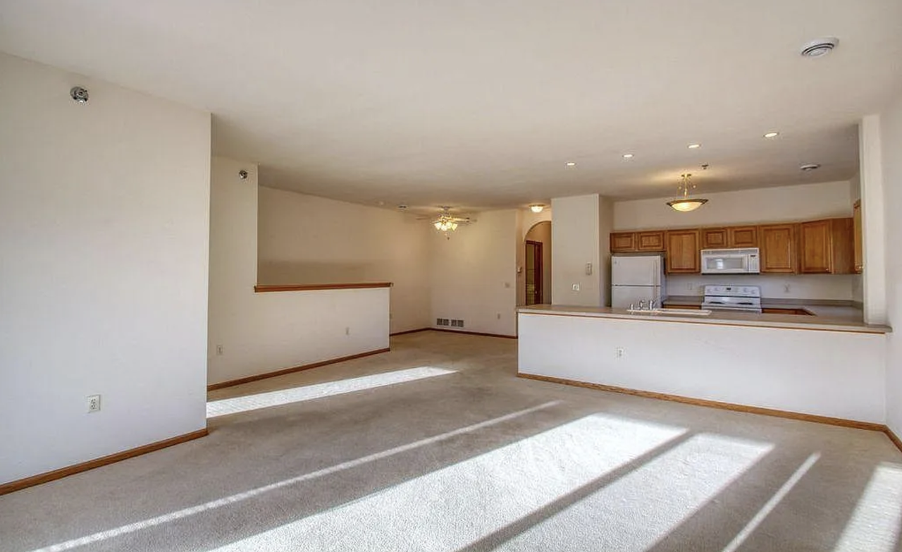 1420 Gabriel Dr #4 - Photo 4 of 20