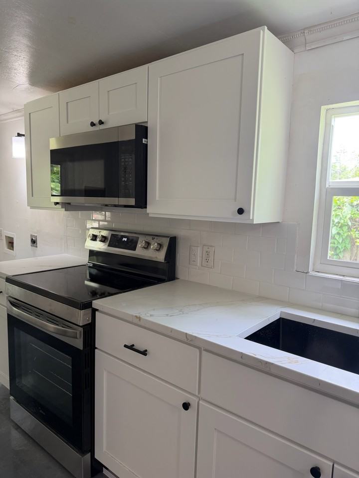 4272 Scott Ave #A - Photo 4 of 13