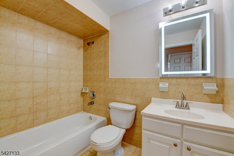 15-21 Oraton St #2 - Photo 6 of 17