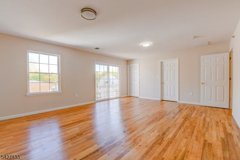 15-21 Oraton St #2 - Photo 7 of 17