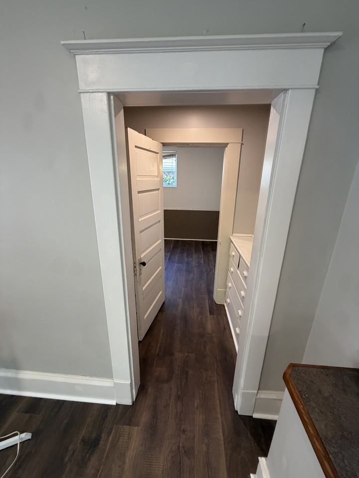 20 E St Se - Photo 7 of 15