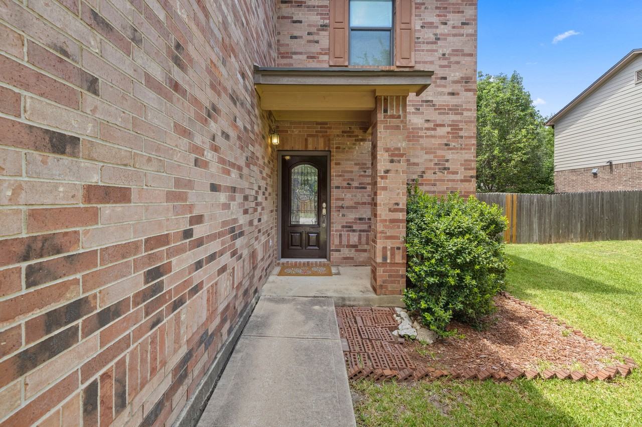 2101 Golden Arrow Ave #NA - Photo 2 of 30