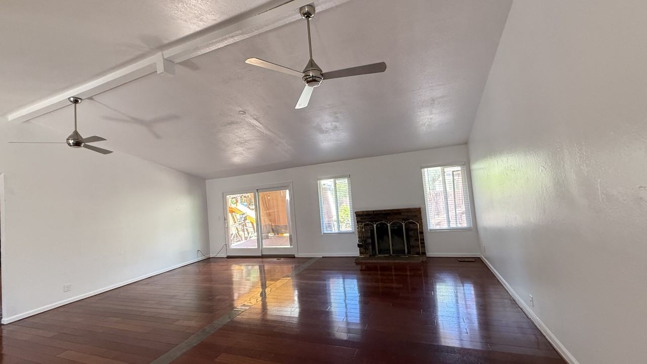 5513 Pamplona Ct #NA - Photo 5 of 16