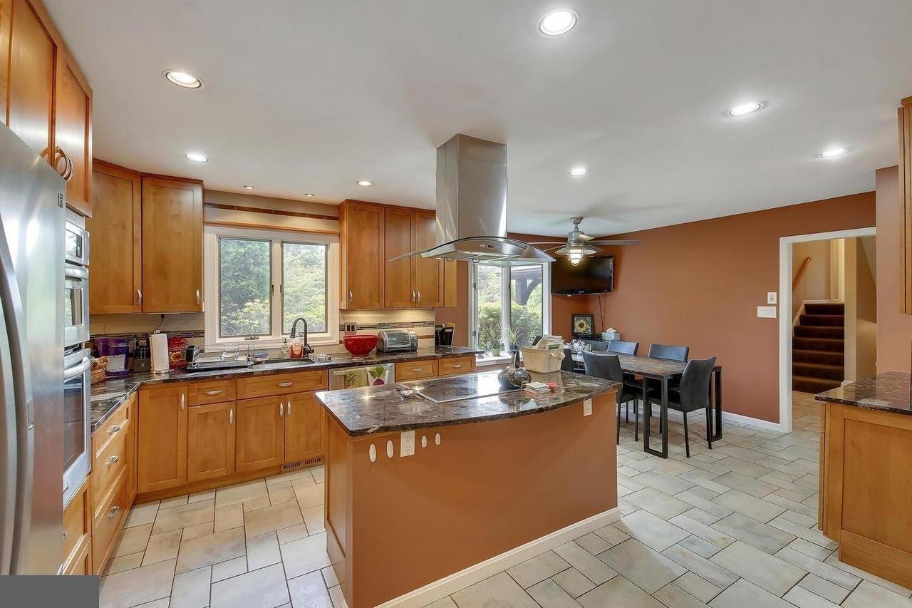 7300 Deer Lake Ln #NA - Photo 5 of 11